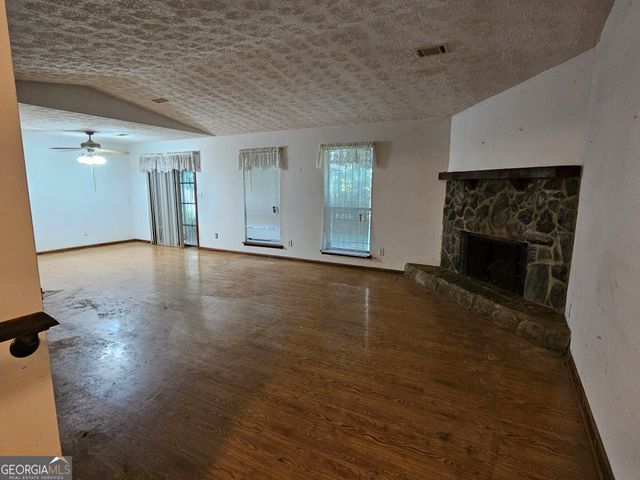2031 Battlement Lane, Riverdale, GA 30296