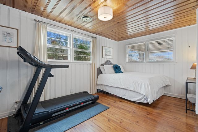 4835 HUMMINGBIRD LN, Memphis, TN 38117