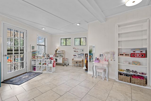 4835 HUMMINGBIRD LN, Memphis, TN 38117