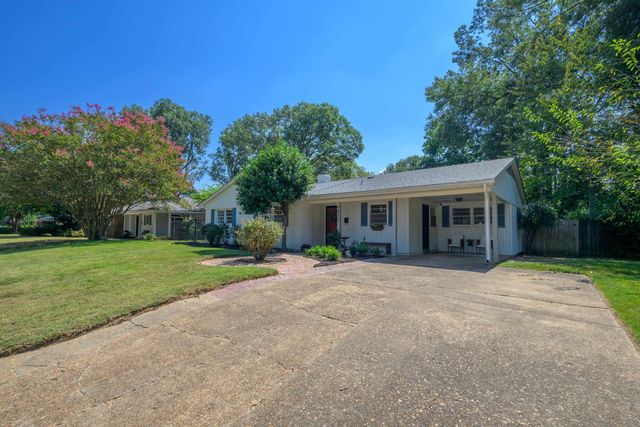 4835 HUMMINGBIRD LN, Memphis, TN 38117