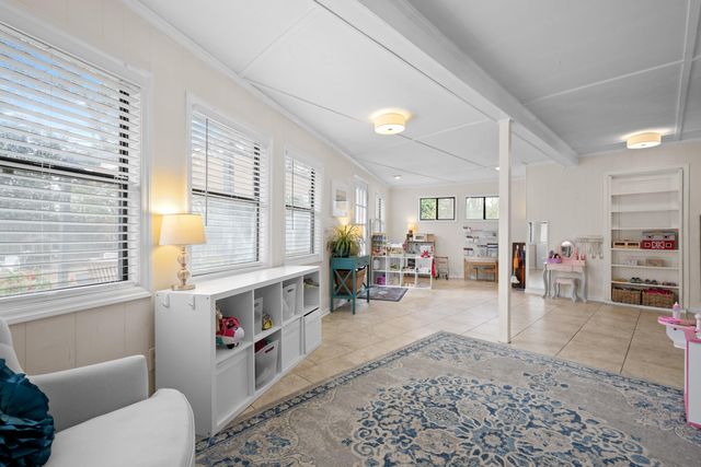 4835 HUMMINGBIRD LN, Memphis, TN 38117