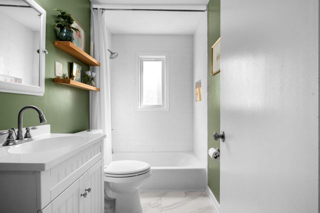 4835 HUMMINGBIRD LN, Memphis, TN 38117