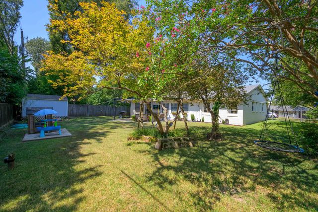 4835 HUMMINGBIRD LN, Memphis, TN 38117