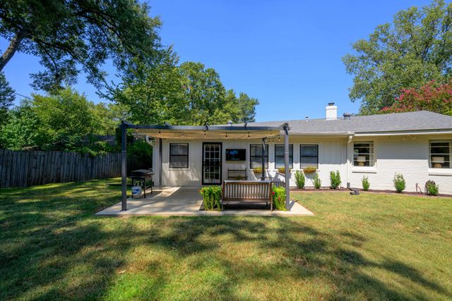 4835 HUMMINGBIRD LN, Memphis, TN 38117