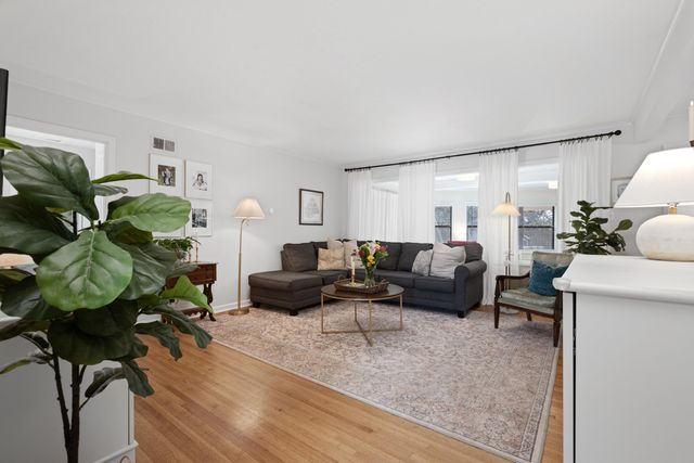 4835 HUMMINGBIRD LN, Memphis, TN 38117