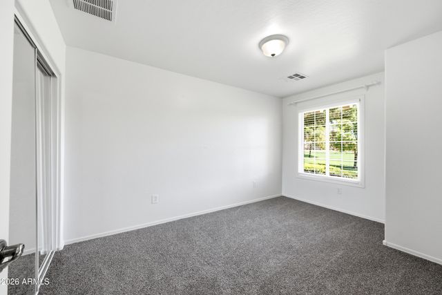 3691 E LESLIE Drive, Gilbert, AZ 85296