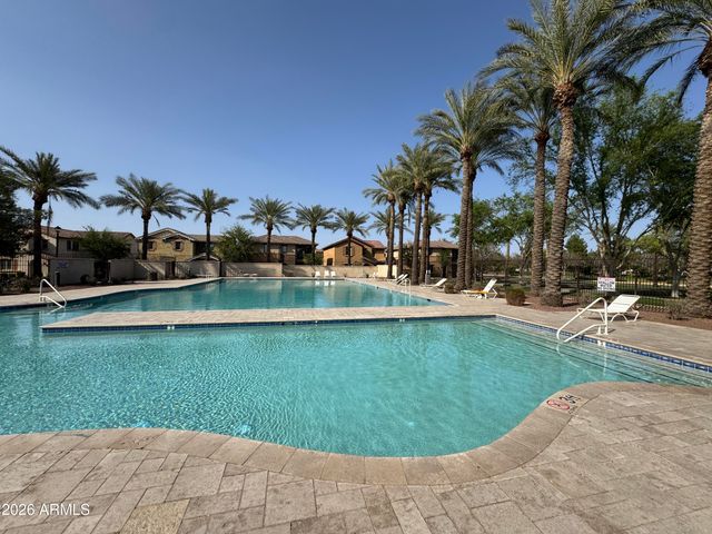 3691 E LESLIE Drive, Gilbert, AZ 85296