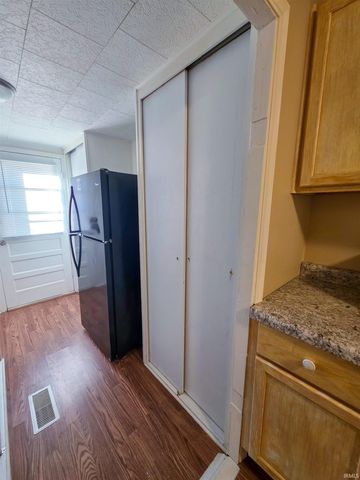 2405 Jeanette Avenue, Evansville, IN 47714