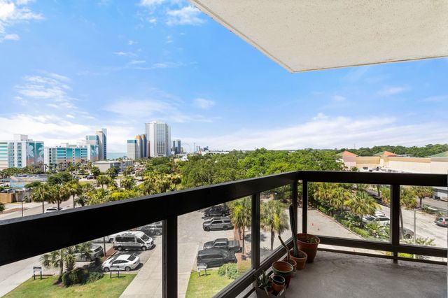 400 20th Ave N Apt 606, Myrtle Beach, SC 29577
