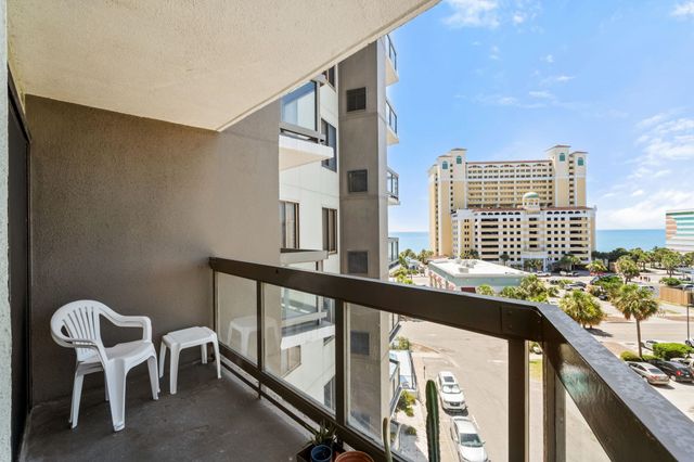 400 20th Ave N Apt 606, Myrtle Beach, SC 29577