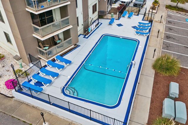 400 20th Ave N Apt 606, Myrtle Beach, SC 29577