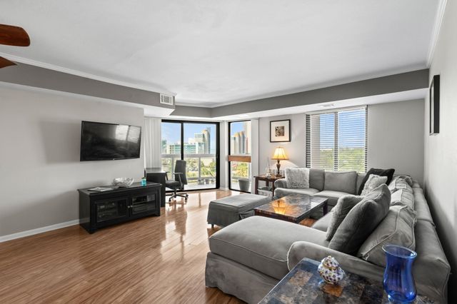 400 20th Ave N Apt 606, Myrtle Beach, SC 29577