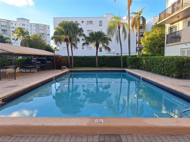 201 180th Dr 205, Sunny Isles Beach, FL 33160