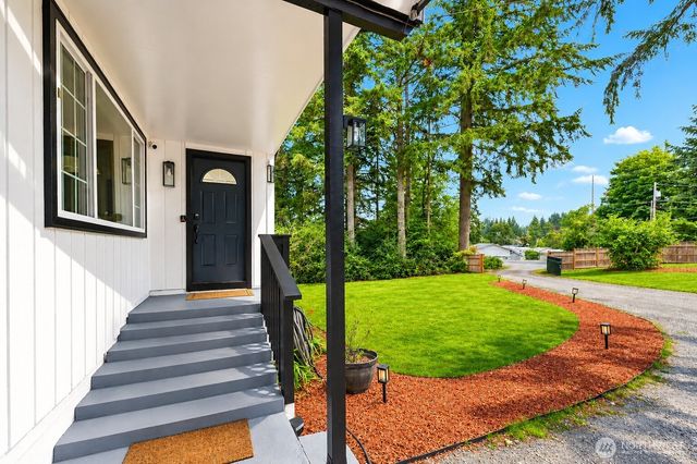7045 Hawks Prairie Road NE, Olympia, WA 98516