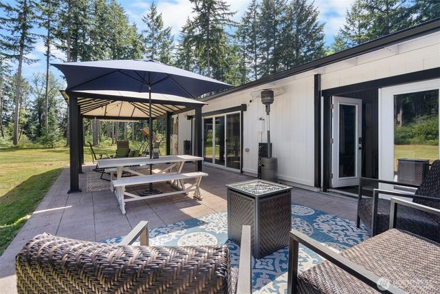 7045 Hawks Prairie Road NE, Olympia, WA 98516