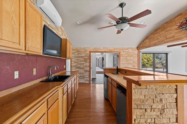 20160 Latrobe Rd, Plymouth, CA 95669