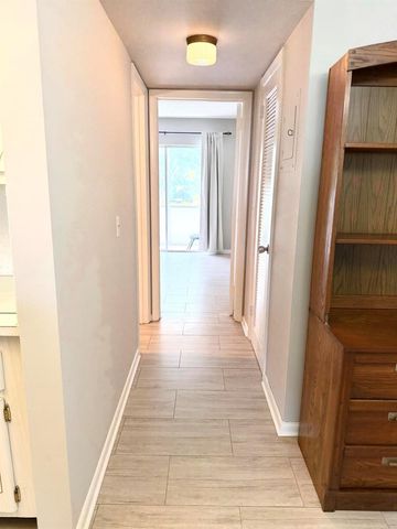162 Windsor H, West Palm Beach, FL 33417