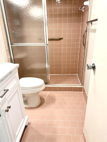 162 Windsor H, West Palm Beach, FL 33417