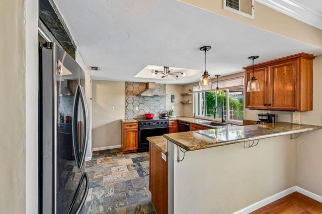 7913 Rocky Point Ct, Citrus Heights, CA 95610