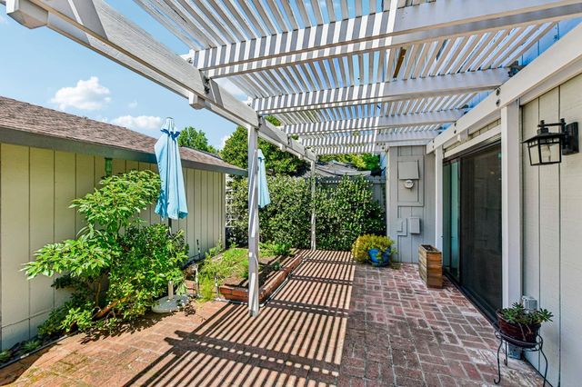 7913 Rocky Point Ct, Citrus Heights, CA 95610