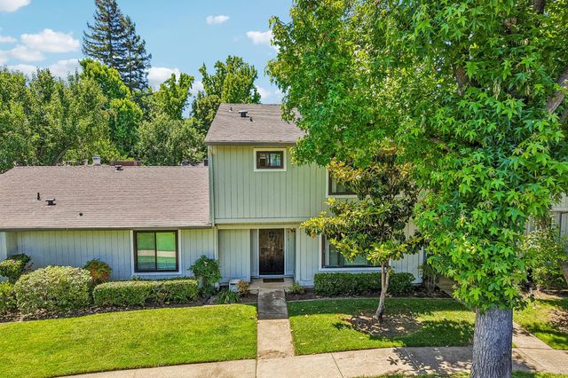 7913 Rocky Point Ct, Citrus Heights, CA 95610