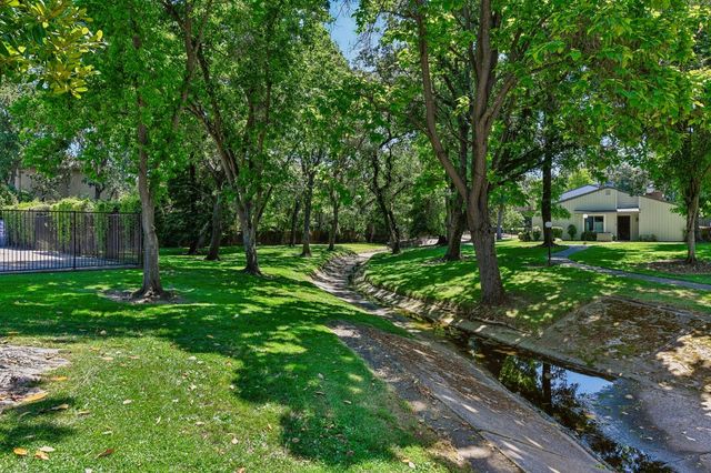 7913 Rocky Point Ct, Citrus Heights, CA 95610