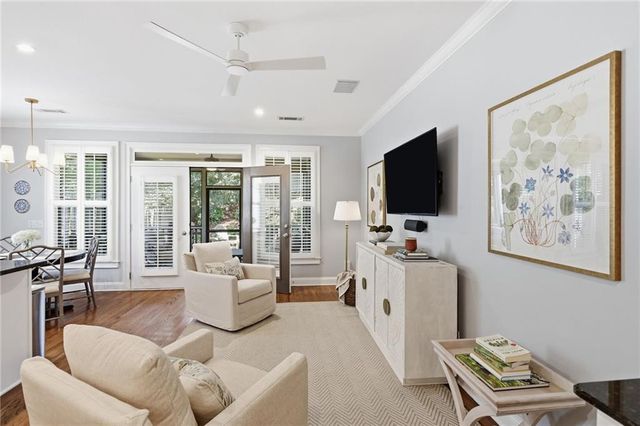 1085 Davis Circle NW R, Atlanta, GA 30318