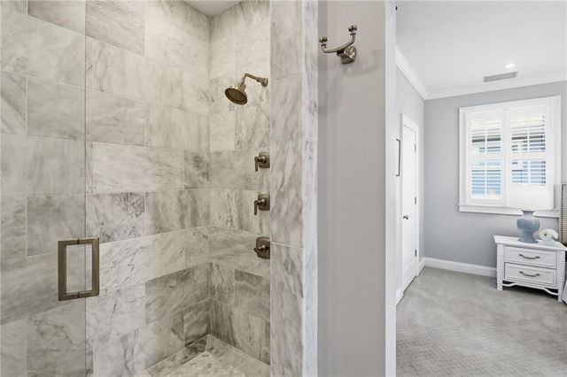 1085 Davis Circle NW R, Atlanta, GA 30318