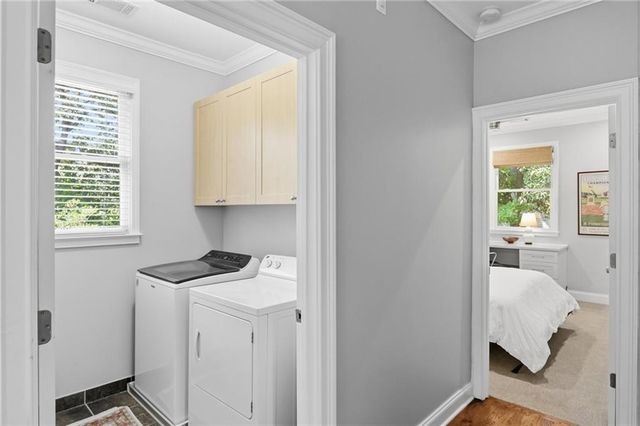 1085 Davis Circle NW R, Atlanta, GA 30318