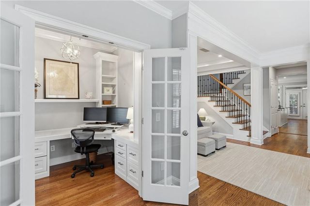 1085 Davis Circle NW R, Atlanta, GA 30318