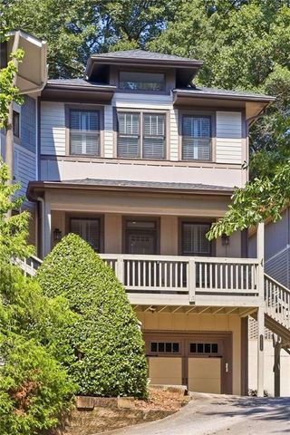 1085 Davis Circle NW R, Atlanta, GA 30318