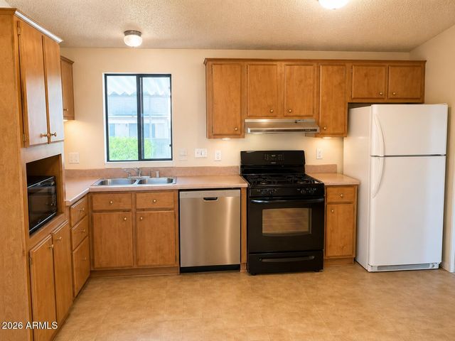 6227 N LITCHFIELD Road 22, Litchfield Park, AZ 85340