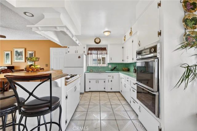 15937 Manzanita, Fontana, CA 92335