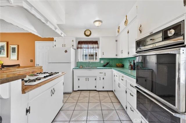 15937 Manzanita, Fontana, CA 92335