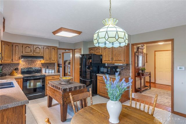 3036 Patsie Drive, Beavercreek, OH 45434