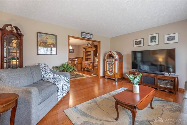 3036 Patsie Drive, Beavercreek, OH 45434