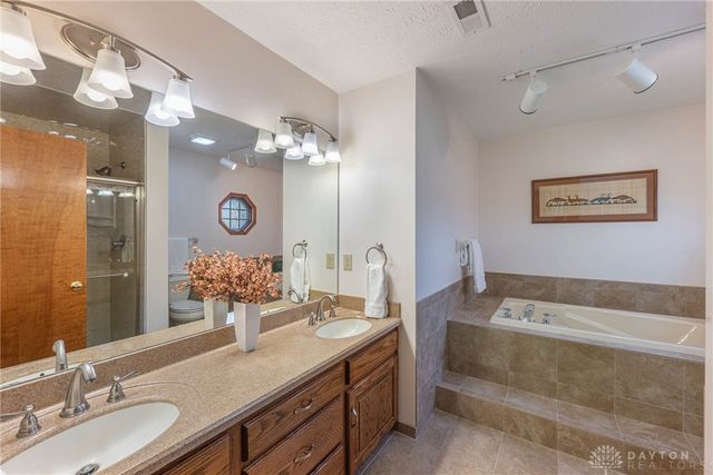 3036 Patsie Drive, Beavercreek, OH 45434