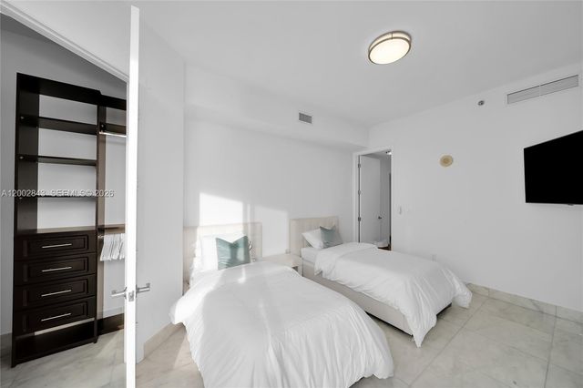 16001 E COLLINS AVE 1406, Sunny Isles Beach, FL 33160