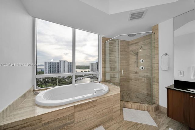 16001 E COLLINS AVE 1406, Sunny Isles Beach, FL 33160