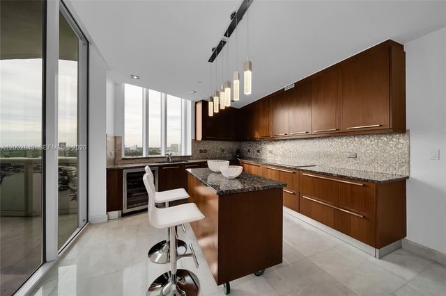 16001 E COLLINS AVE 1406, Sunny Isles Beach, FL 33160