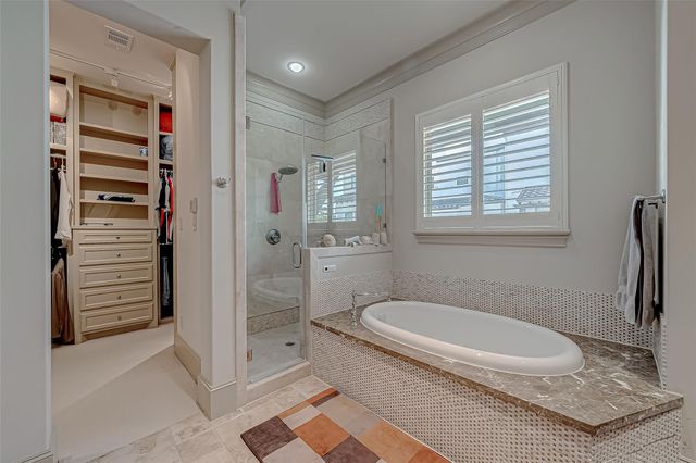 311 Calle Sevilla Place, Houston, TX 77007