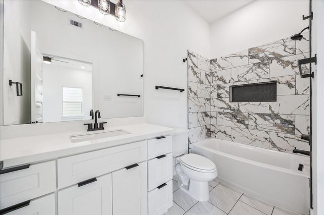 9806 Pelsey A, Houston, TX 77029