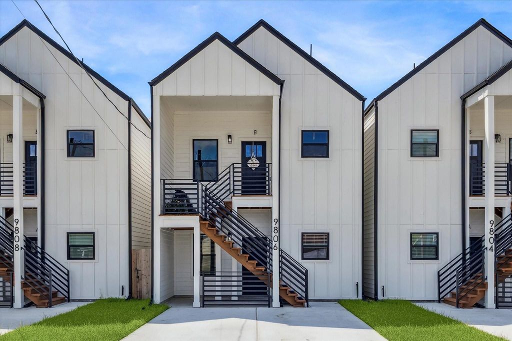 9806 Pelsey A, Houston, TX 77029