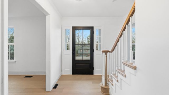 206 Shadow Parkway, Chattanooga, TN 37421