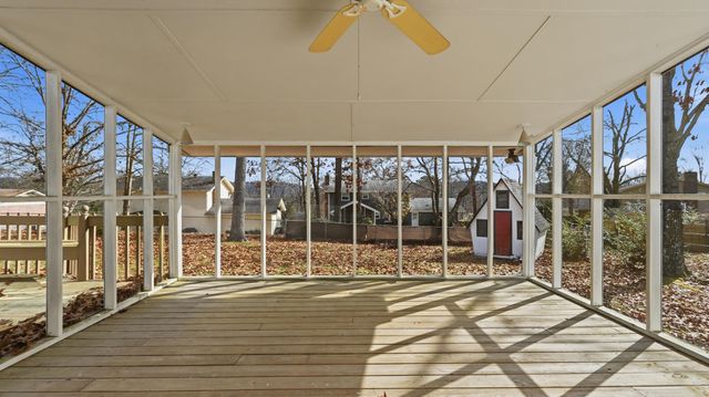 206 Shadow Parkway, Chattanooga, TN 37421