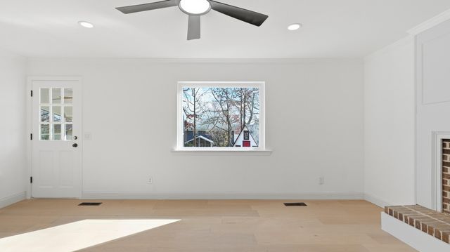 206 Shadow Parkway, Chattanooga, TN 37421