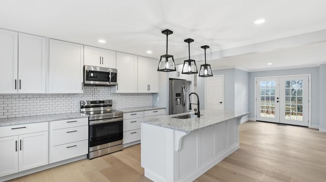 206 Shadow Parkway, Chattanooga, TN 37421