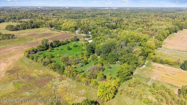 11656 Bishop Highway, Lansing, MI 48911