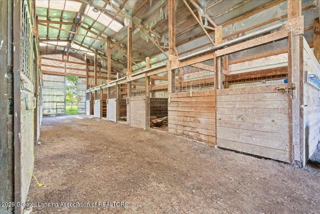 11656 Bishop Highway, Lansing, MI 48911
