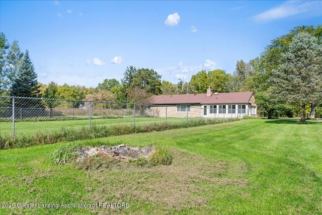 11656 Bishop Highway, Lansing, MI 48911